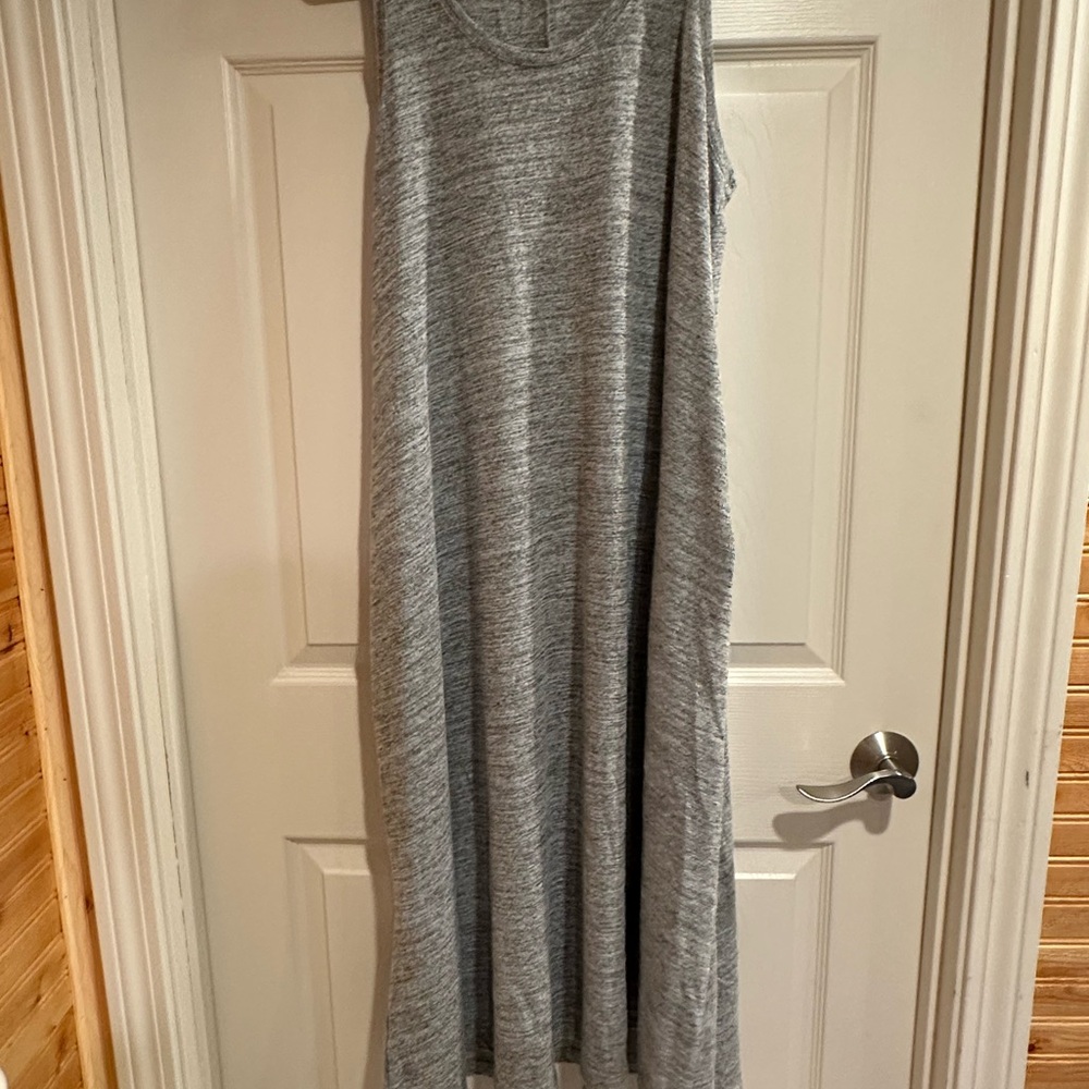 LOFT Gray Sleeveless Maxi Dress